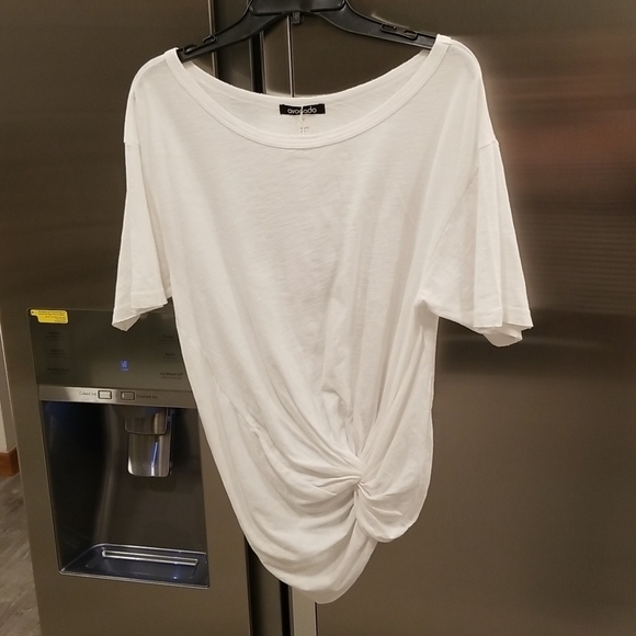 avocado Tops - 💕AVOCADO💕 Cloud Tee ~ Front Knot High Low Hem 100% Cotton White One Size NWT